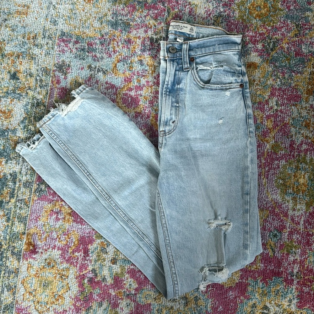 Abercrombie and Fitch Curve Love Ankle Straight High Rise size 000L